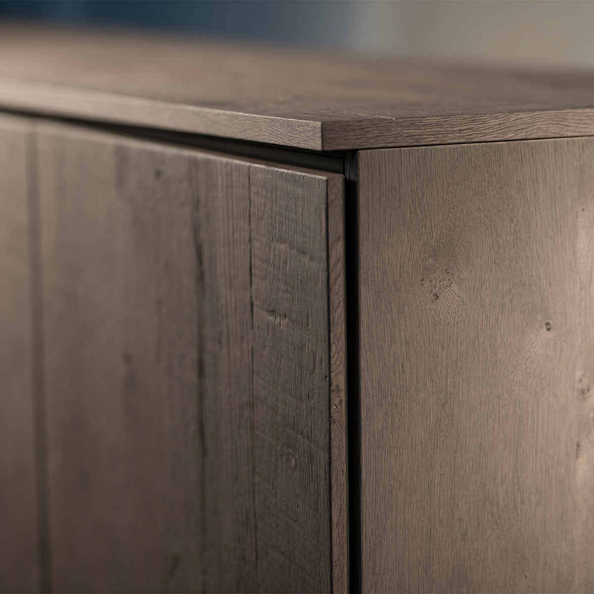 Salamander Chameleon Collection Lancaster 517 Single AV Cabinet (Rough-Sawn Barnboard Oak)